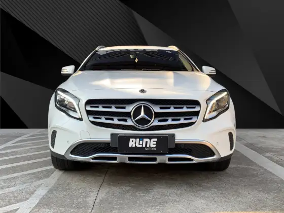 MERCEDES-BENZ GLA 200 1.6 CGI FLEX ADVANCE 7G-DCT
