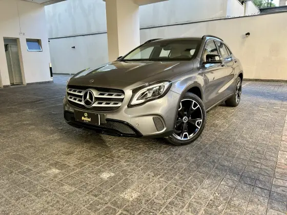 MERCEDES-BENZ GLA 200 1.6 CGI FLEX ADVANCE 7G-DCT MERCEDES-BENZ GLA 200 1.6 CGI FLEX ADVANCE 7G-DCT