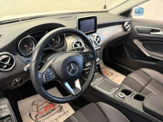 MERCEDES-BENZ-GLA 200-1.6 CGI FLEX ADVANCE 7G-DCT MERCEDES-BENZ-GLA 200-2018