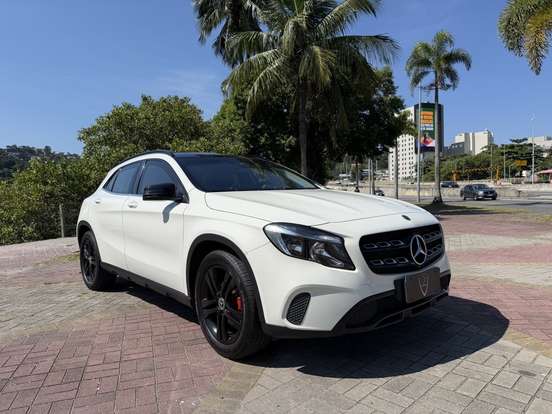 MERCEDES-BENZ-GLA 200-2018