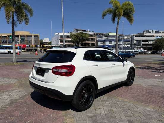 MERCEDES-BENZ-GLA 200-1.6 CGI FLEX STYLE 7G-DCT MERCEDES-BENZ-GLA 200-2018