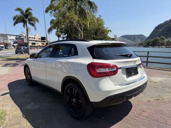 MERCEDES-BENZ-GLA 200-1.6 CGI FLEX STYLE 7G-DCT MERCEDES-BENZ-GLA 200-2018