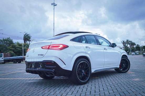MERCEDES-BENZ-GLE 63 AMG-4.0 V8 BITURBO GASOLINA COUPÉ S 4MATIC 9G-TRONIC MERCEDES-BENZ-GLE 63 AMG-2022