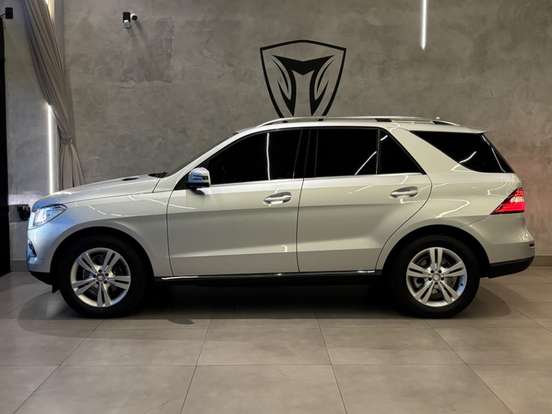 MERCEDES-BENZ-ML 350-3.0 BLUETEC V6 DIESEL 4P AUTOMÁTICO MERCEDES-BENZ-ML 350-2014