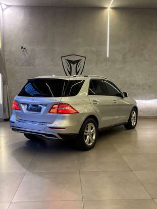 MERCEDES-BENZ-ML 350-3.0 BLUETEC V6 DIESEL 4P AUTOMÁTICO MERCEDES-BENZ-ML 350-2014