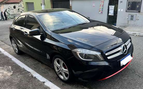 MERCEDES-BENZ-A 200-1.6 TURBO URBAN 16V GASOLINA 4P AUTOMÁTICO MERCEDES-BENZ-A 200-2014
