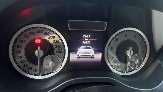 MERCEDES-BENZ-A 200-2014