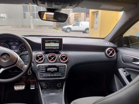 MERCEDES-BENZ-A 200-1.6 TURBO URBAN 16V GASOLINA 4P AUTOMÁTICO MERCEDES-BENZ-A 200-2014