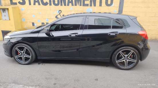 MERCEDES-BENZ-A 200-1.6 TURBO URBAN 16V GASOLINA 4P AUTOMÁTICO MERCEDES-BENZ-A 200-2014