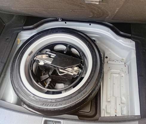MERCEDES-BENZ-C 180-2011