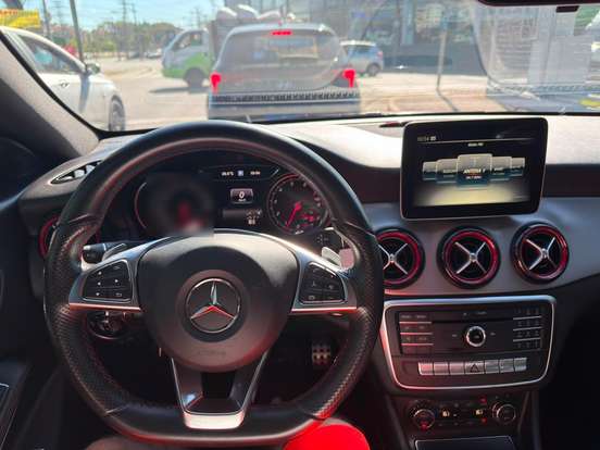 MERCEDES-BENZ-CLA 250-2017