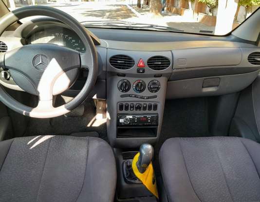 MERCEDES-BENZ-CLASSE A-1.6 160 CLASSIC GASOLINA 4P SEMI-AUTOMÁTICO MERCEDES-BENZ-CLASSE A-2001