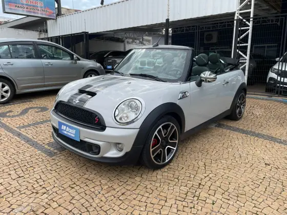 MINI COOPER 1.6 S CABRIO 16V TURBO GASOLINA 2P AUTOMÁTICO MINI COOPER 1.6 S CABRIO 16V TURBO GASOLINA 2P AUTOMÁTICO
