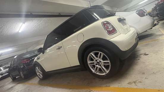 MINI-COOPER-2010