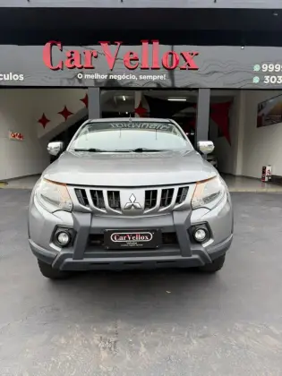 MITSUBISHI L200 TRITON 2.4 16V TURBO DIESEL OUTDOOR HPE CD 4X4 AUTOMÁTICO MITSUBISHI L200 TRITON 2.4 16V TURBO DIESEL OUTDOOR HPE CD 4X4 AUTOMÁTICO