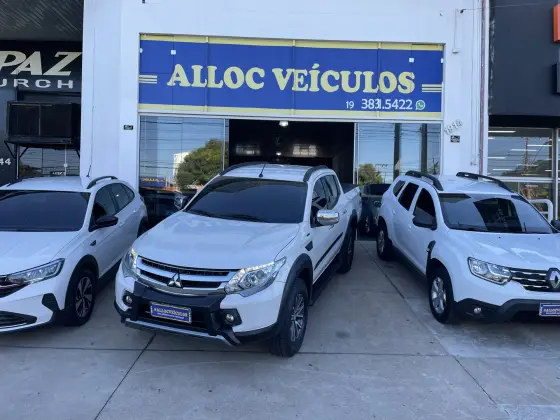 MITSUBISHI L200 TRITON 2.4 16V TURBO DIESEL SPORT HPE-S CD 4P 4X4 AUTOMÁTICO MITSUBISHI L200 TRITON 2.4 16V TURBO DIESEL SPORT HPE-S CD 4P 4X4 AUTOMÁTICO