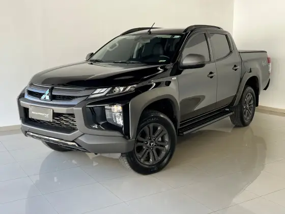 MITSUBISHI L200 TRITON 2.4 16V TURBO DIESEL SPORT OUTDOOR PLUS CD 4P 4X4 AUTOMÁTICO MITSUBISHI L200 TRITON 2.4 16V TURBO DIESEL SPORT OUTDOOR PLUS CD 4P 4X4 AUTOMÁTICO