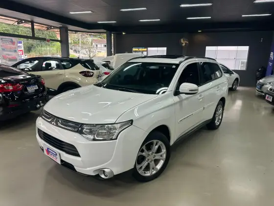 MITSUBISHI OUTLANDER 2.0 16V GASOLINA 4P AUTOMÁTICO MITSUBISHI OUTLANDER 2.0 16V GASOLINA 4P AUTOMÁTICO