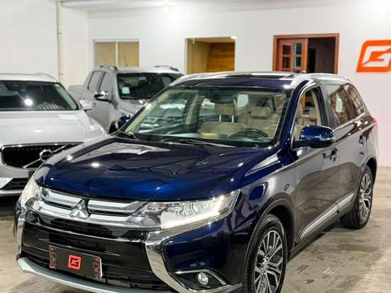 MITSUBISHI-OUTLANDER-2.2 4X4 16V DIESEL 4P AUTOMÁTICO MITSUBISHI-OUTLANDER-2016