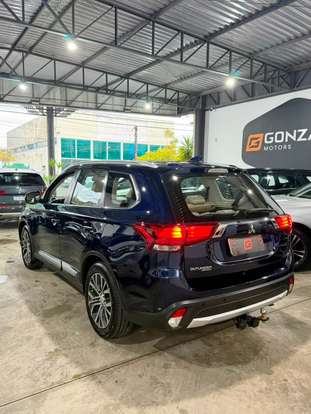 MITSUBISHI-OUTLANDER-2016