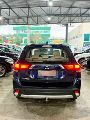 MITSUBISHI-OUTLANDER-2016
