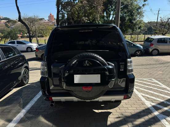 MITSUBISHI-PAJERO FULL-3.2 HPE 4X4 16V TURBO INTERCOOLER DIESEL 4P AUTOMÁTICO MITSUBISHI-PAJERO FULL-2013