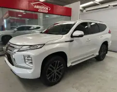 MITSUBISHI PAJERO SPORT 2.4 16V MIVEC TURBO DIESEL LEGEND BLACK AWD AUTOMÁTICO MITSUBISHI PAJERO SPORT 2.4 16V MIVEC TURBO DIESEL LEGEND BLACK AWD AUTOMÁTICO
