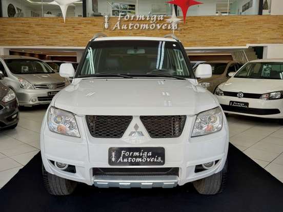MITSUBISHI-PAJERO TR4-2.0 4X4 16V 140CV FLEX 4P AUTOMÁTICO MITSUBISHI-PAJERO TR4-2014