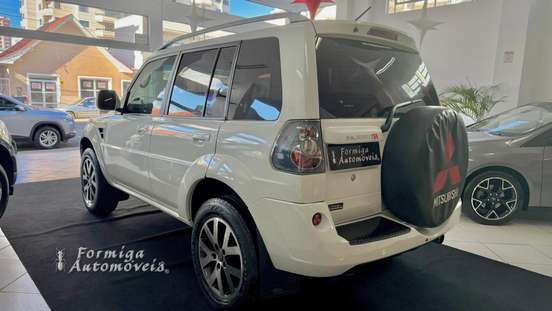 MITSUBISHI-PAJERO TR4-2014