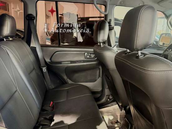 MITSUBISHI-PAJERO TR4-2.0 4X4 16V 140CV FLEX 4P AUTOMÁTICO MITSUBISHI-PAJERO TR4-2014