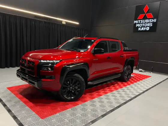 MITSUBISHI TRITON 2.4 BITURBO DIESEL CD KATANA 4X4 AUTOMÁTICO MITSUBISHI TRITON 2.4 BITURBO DIESEL CD KATANA 4X4 AUTOMÁTICO