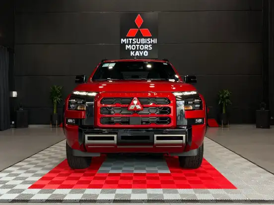 MITSUBISHI-TRITON-2025