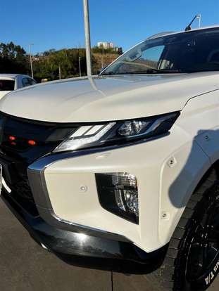 MITSUBISHI-L200 TRITON-2023