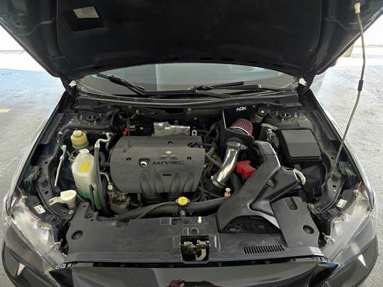 MITSUBISHI-LANCER-2.0 HL 16V GASOLINA 4P AUTOMÁTICO MITSUBISHI-LANCER-2016