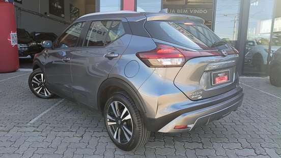 NISSAN-KICKS PLAY-2025