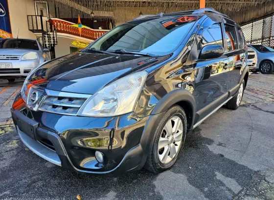 NISSAN LIVINA 1.6 SL X-GEAR 16V FLEX 4P MANUAL NISSAN LIVINA 1.6 SL X-GEAR 16V FLEX 4P MANUAL