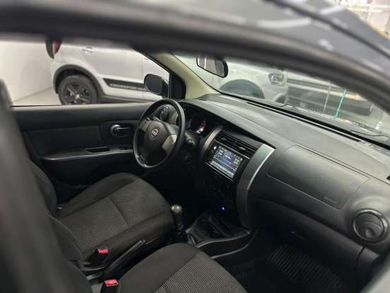 NISSAN-LIVINA-1.6 16V FLEX 4P MANUAL NISSAN-LIVINA-2013