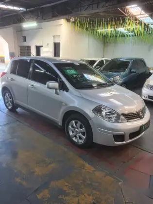 NISSAN TIIDA 1.8 S 16V GASOLINA 4P AUTOMÁTICO NISSAN TIIDA 1.8 S 16V GASOLINA 4P AUTOMÁTICO