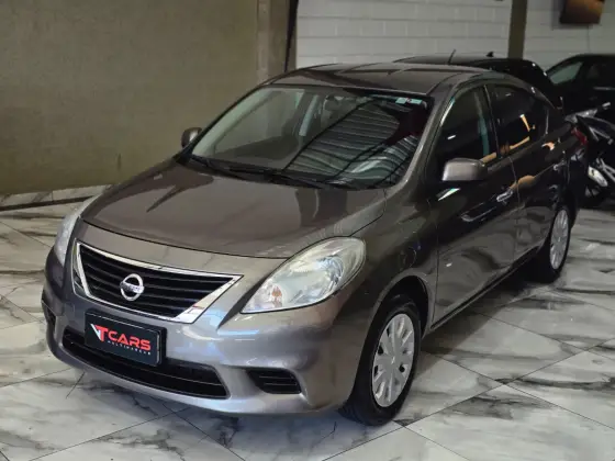 NISSAN VERSA 1.6 16V FLEX SV 4P MANUAL NISSAN VERSA 1.6 16V FLEX SV 4P MANUAL