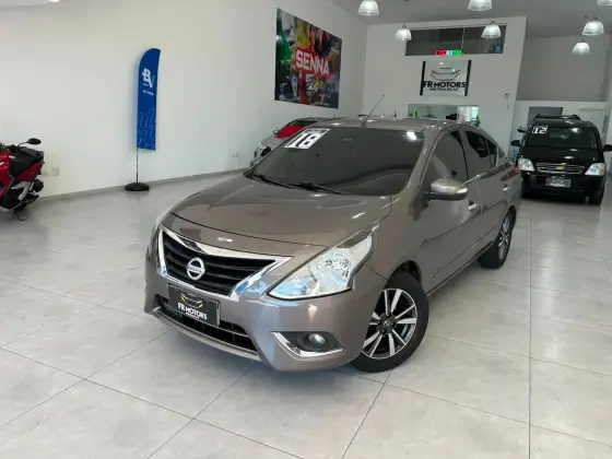 NISSAN VERSA 1.6 16V FLEXSTART UNIQUE 4P XTRONIC NISSAN VERSA 1.6 16V FLEXSTART UNIQUE 4P XTRONIC