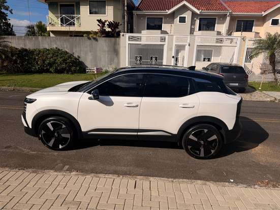 NISSAN-KICKS-2025