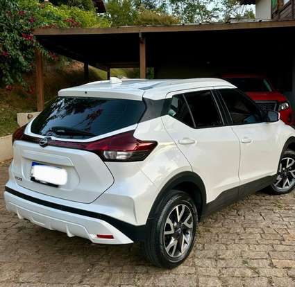 NISSAN-KICKS-2022