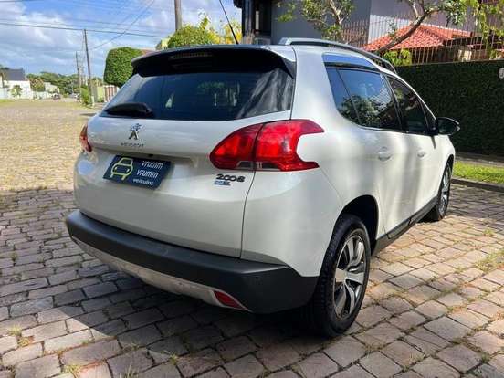 PEUGEOT-2008-2015