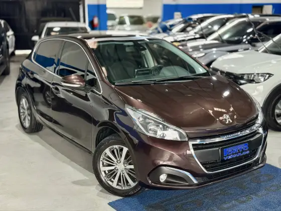 PEUGEOT 208 1.6 GRIFFE 16V FLEX 4P AUTOMÁTICO PEUGEOT 208 1.6 GRIFFE 16V FLEX 4P AUTOMÁTICO