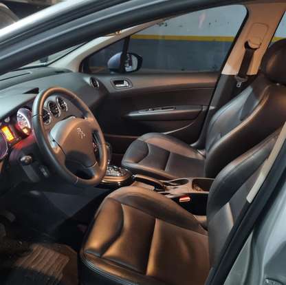 PEUGEOT-408-2018