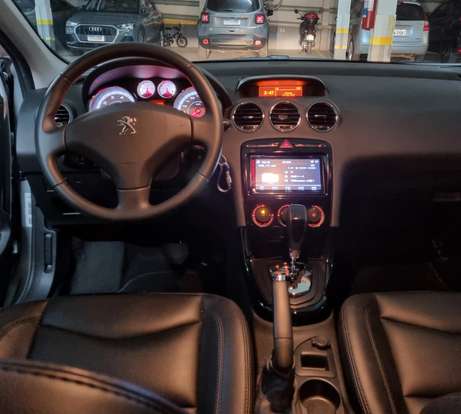 PEUGEOT-408-2018