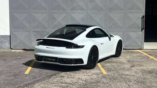 PORSCHE-911-2021