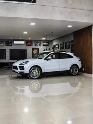 PORSCHE CAYENNE 3.0 V6 E-HYBRID COUPÉ AWD TIPTRONIC S PORSCHE CAYENNE 3.0 V6 E-HYBRID COUPÉ AWD TIPTRONIC S