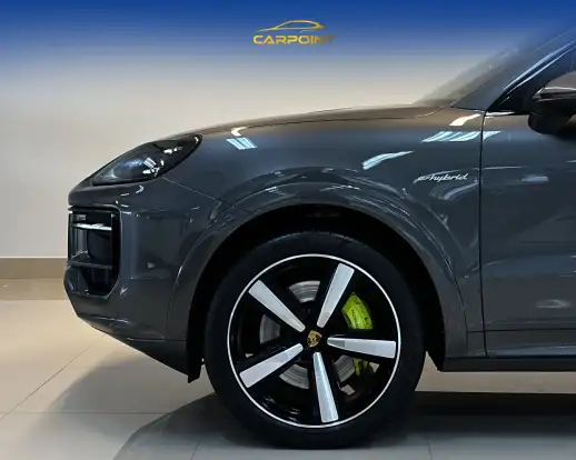 PORSCHE-CAYENNE-2024