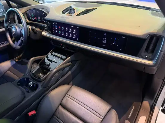 PORSCHE-CAYENNE-2024